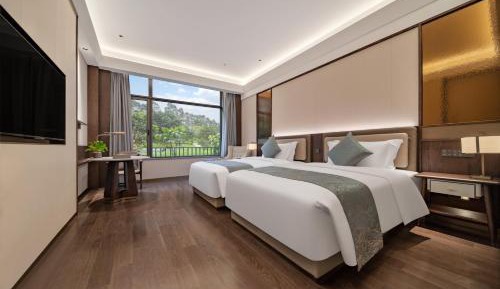 Twin Room with Mountain View