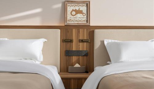 Twin Room with Private Bathroom