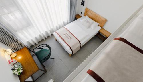 Twin Room with View