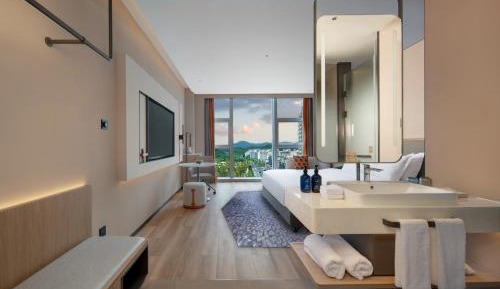 Standard King Room