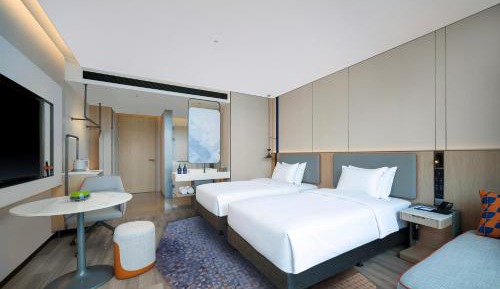 Standard Twin Room - High Floor