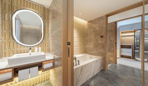 King Suite with One Bunk Bed