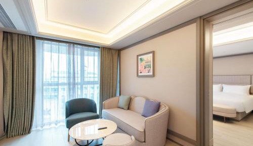 Superior King Suite