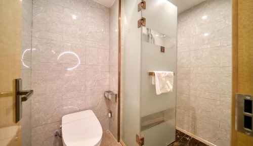 Twin Room with View