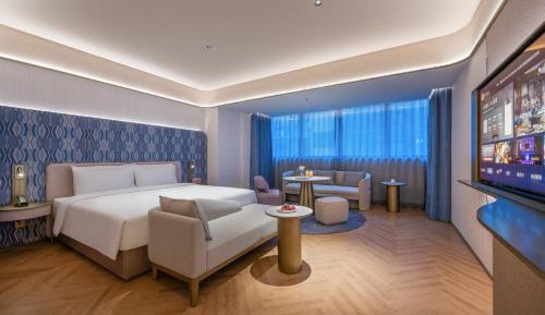 King Room with Spa Bath