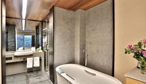 Deluxe Double Room with Bath