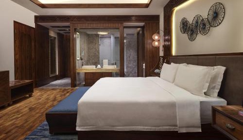 Fairmont King，1 King Size Bed Garden View