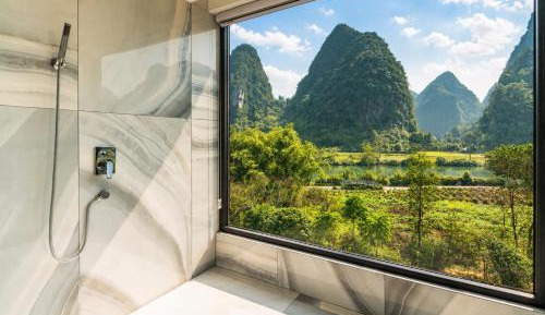 Twin Room with Mountain View