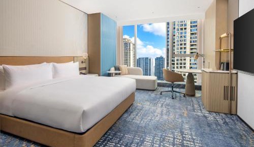 Deluxe King Room