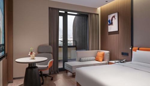Superior Room with 1 King Size bed