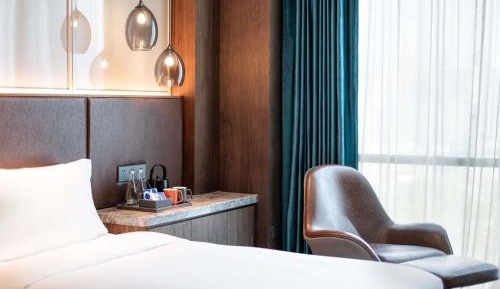 Deluxe Room Twin Beds