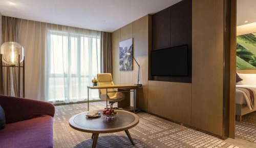 Junior King Suite