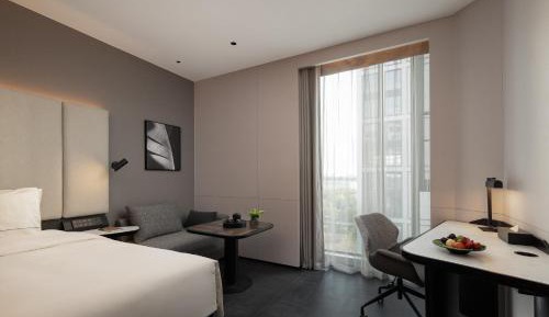 Executive Queen Room