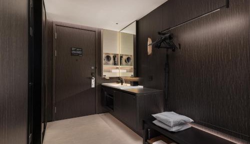 Premium Queen Room