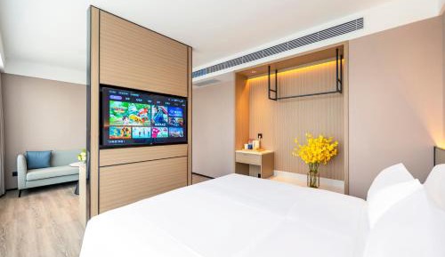Business Queen Room