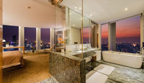 Junior King Suite with City View