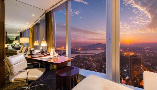 Classic Double Room with Two Double Beds and Lake View