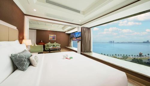VIP Villa Classic Ocean View Queen Room