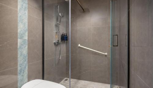 Standard King Room - Accessible