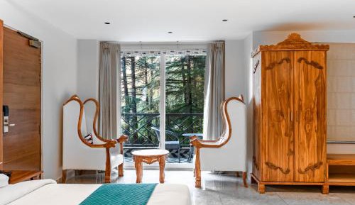 Premium Room with Balcony, Forest View