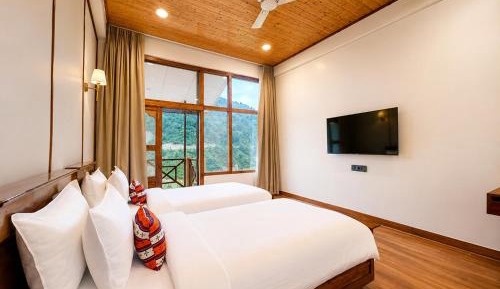 Twin Room with Balcony