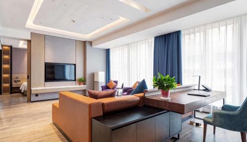 Privilege Suite with One King Bed