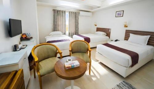 Executive Triple Room