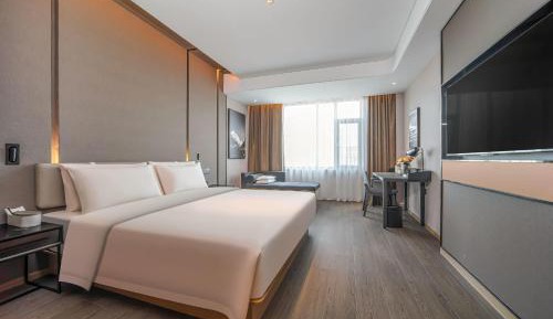Executive Double Room with City View