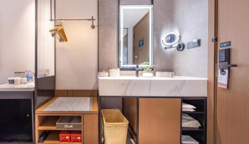 Superior Double Room with City View