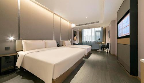 Deluxe Family Room