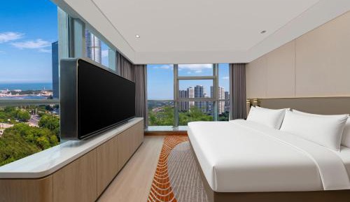One-Bedroom Suite with Sea View