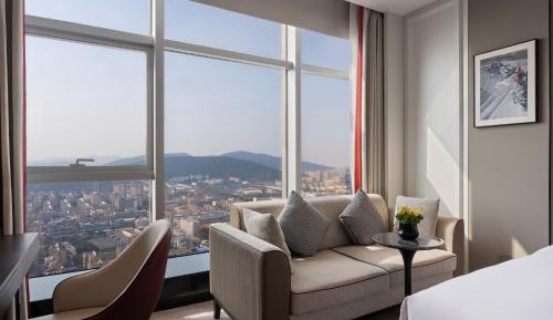 Deluxe Room Twin Beds