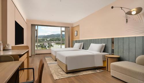 Twin Room with Park View