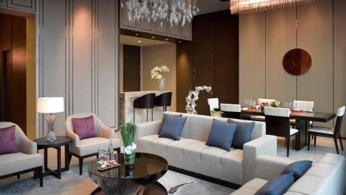 Presidential Suite The Level 