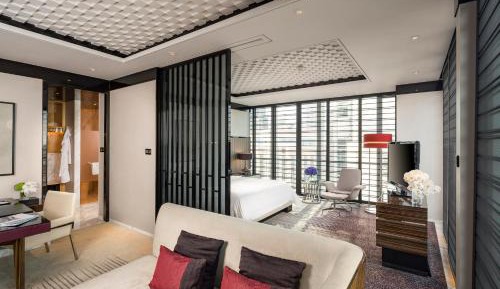 Club King Suite with City view