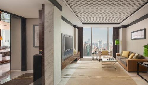 One-Bedroom Suite with City View