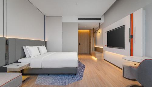 Standard King Room