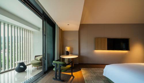 Two-Bedroom Fang Deluxe Suite with Balcony