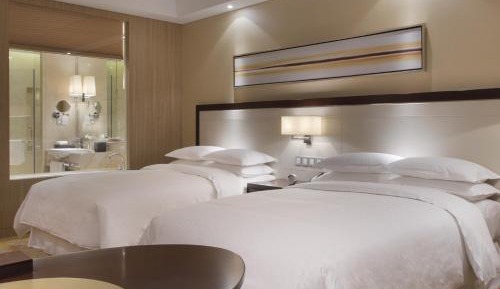 Deluxe Park View, Guest room, 2 Double, Garden view