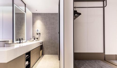 Elegant Twin Room