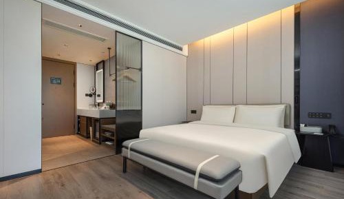 Deluxe Double Room with River View