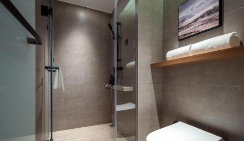 Deluxe Twin Room with River View