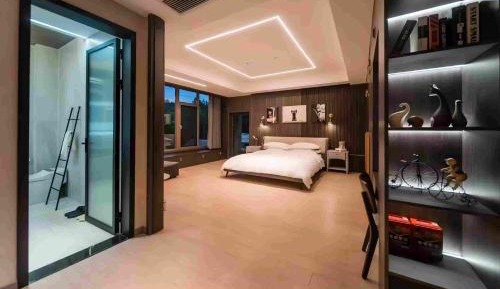 King Room