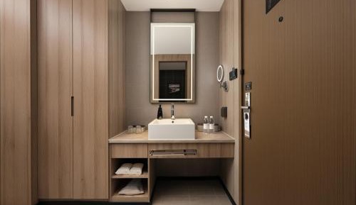 Family Twin Room
