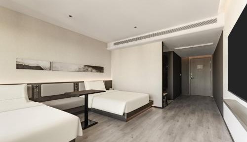 Premium Twin Room with River View