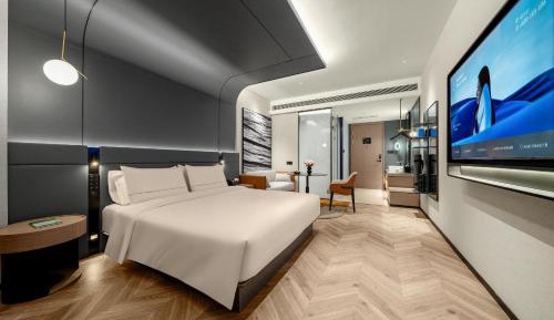 Superior Double Room with Balcony
