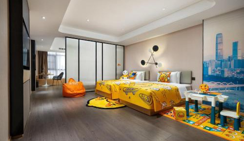 Executive Family Room