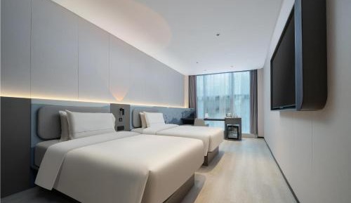 Superior Twin Room with River View