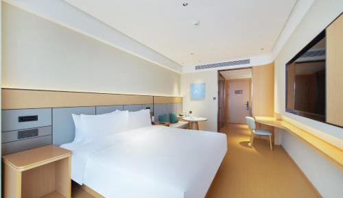 Business Queen Room