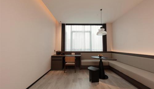 Premium Triple Room